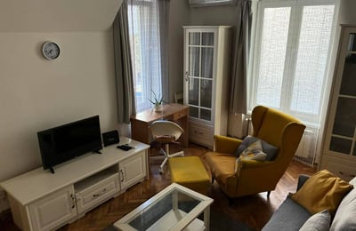 Alquiler de un acogedor apartamento de 2 habitaciones, 50 m², cerca del centro de Belgrado, Serbia